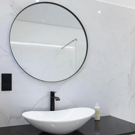 Porto Garden Villa *